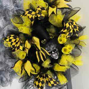 Bespoke Glam Mr Top Hat and Skull Halloween Decorative Wreath