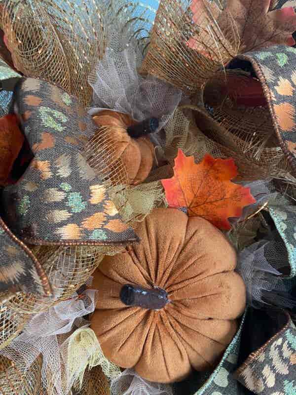Bespoke Peachy Pumpkin Delight Decorative Wreath - Image 4