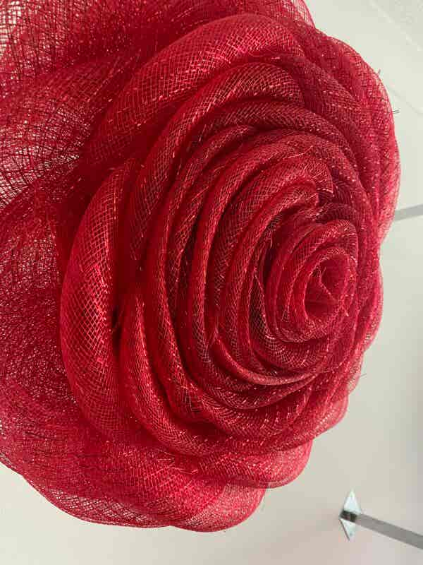 Bespoke Rabbies Red Red Rose Decorative Wreath - Image 3