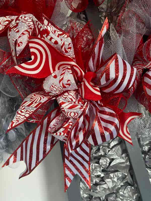 Bespoke Candy Cane Flow Decorative Wreath - Image 5