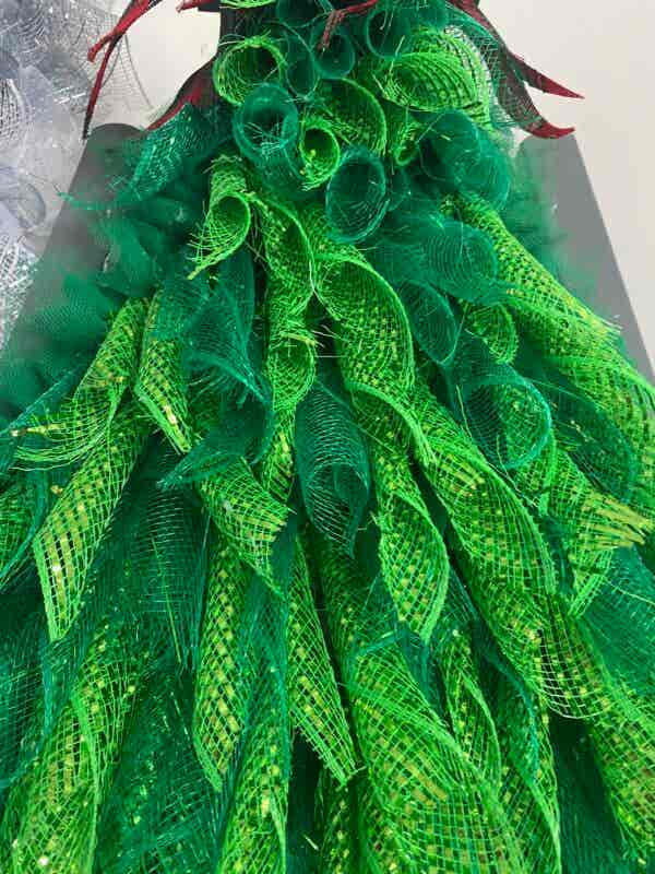 Bespoke Ferniegair's Fir Christmas Tree Decorative Wreath - Image 3