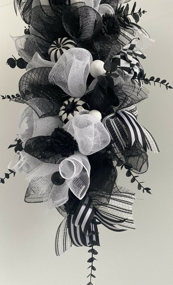 Bespoke Monochrome Pumpkin Delight Decorative Wreath - Image 7