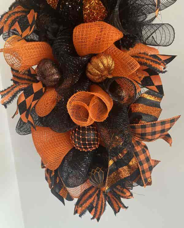 Bespoke Tangy Orange & Black Decorative Wreath - Image 8