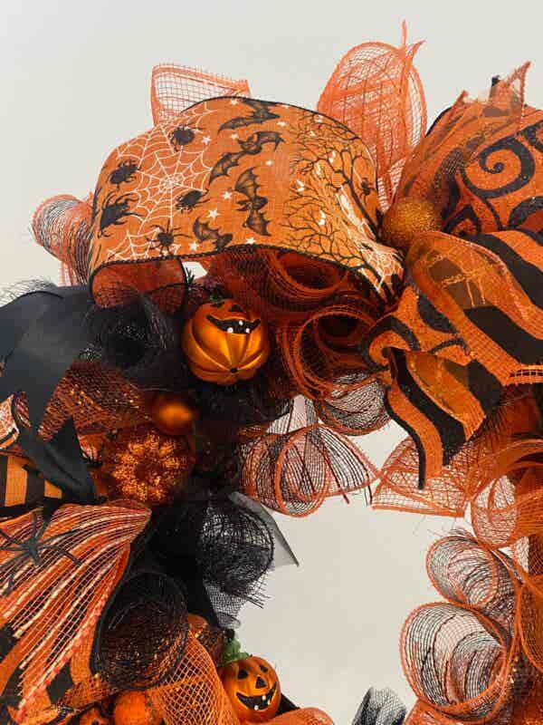 Bespoke Lisa's Double Halloween Celebration Decorative Wreath - Image 4
