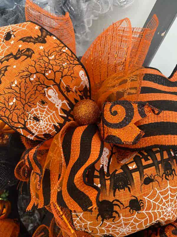Bespoke Lisa's Double Halloween Celebration Decorative Wreath - Image 2