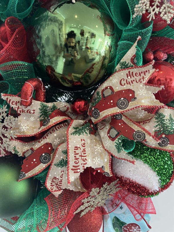 Bespoke Shimmering Emerald Domed Delight Decorative Wreath - Image 4