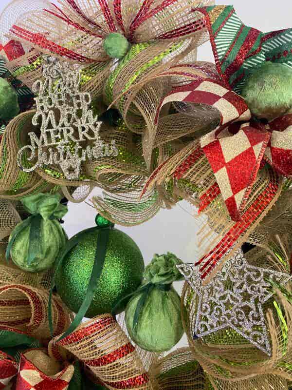 Bespoke Tracey's Trio Emerald Christmas Delight Decorative Wreath - Image 4